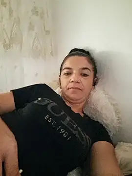 alinaalinutzq online show from September 2025 12:30:01 PM