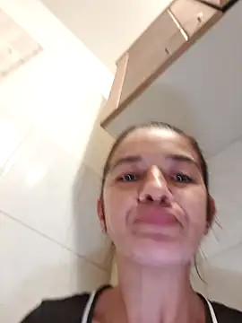 alinaalinutzq online show from October 2025 07:56:02 PM