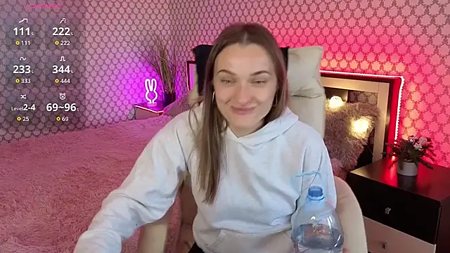 EmmySkyy online show from September 2025 09:35:02 AM