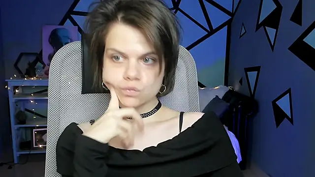 EllieMurler online show from October 2025 09:17:01 AM