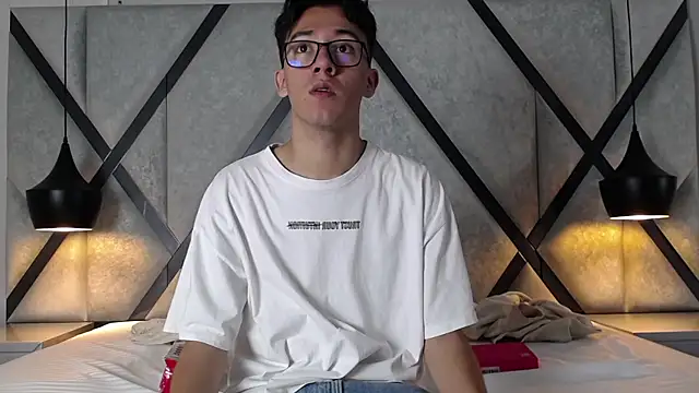 AustinReeds online show from September 2025 12:20:01 PM