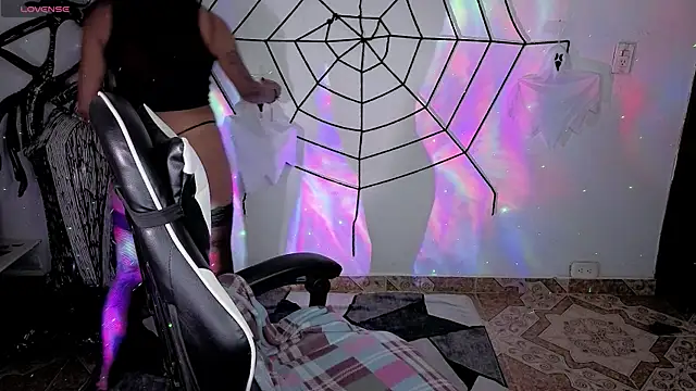 Melody Gho online show from October 2025 01:54:02 PM