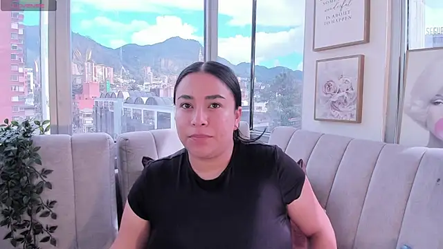 Zoey thompson online show from October 2025 07:55:01 PM