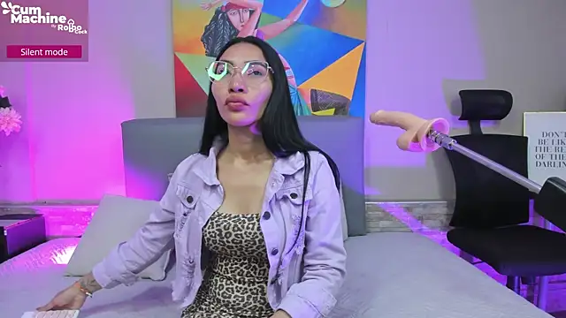 lucyy liiuu online show from September 2025 01:05:01 PM