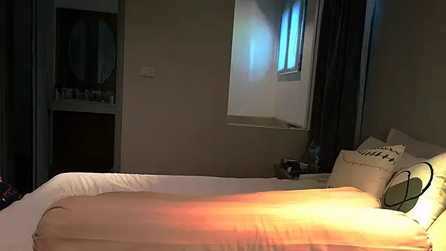 Snapshot of TiaDoll chatting on November 2025 09:51:02 AM TiaDoll online show from November 2025 09:51:02 AM