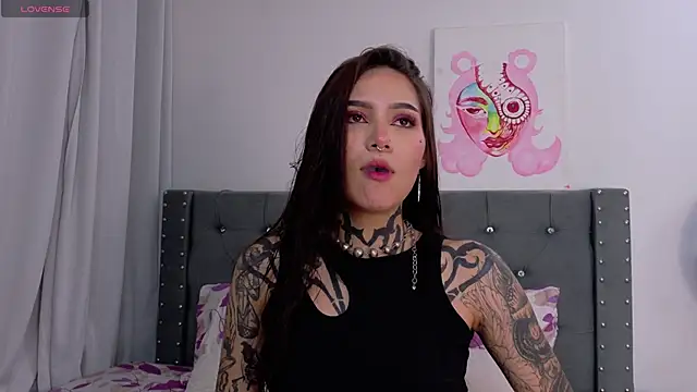 sara queen10 online show from October 2025 01:48:02 AM