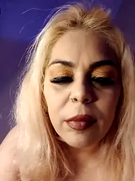 izauri2025 online show from October 2025 12:24:01 AM