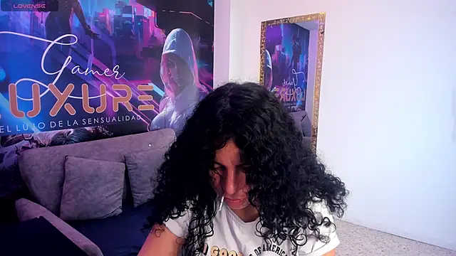 Snapshot of angelita_martins chatting on September 2025 08:35:02 PM angelita martins online show from September 2025 08:35:02 PM