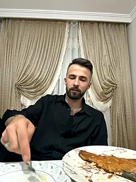 Snapshot of S-kt-et chatting on October 2025 09:44:02 PM S-kt-et online show from October 2025 09:44:02 PM