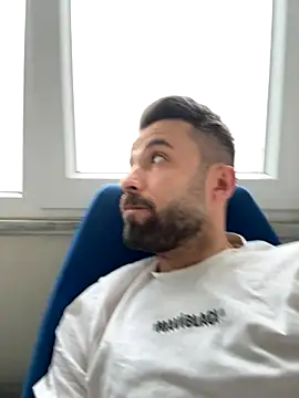 Snapshot of S-kt-et chatting on October 2025 10:36:02 AM S-kt-et online show from October 2025 10:36:02 AM