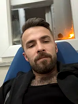 Snapshot of S-kt-et chatting on October 2025 11:03:01 PM S-kt-et online show from October 2025 11:03:01 PM