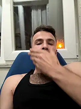 Snapshot of S-kt-et chatting on October 2025 01:20:02 AM S-kt-et online show from October 2025 01:20:02 AM