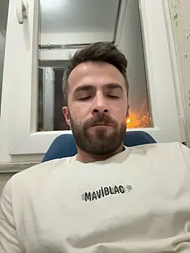 Snapshot of S-kt-et chatting on November 2025 11:37:02 PM S-kt-et online show from November 2025 11:37:02 PM