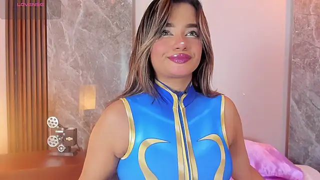 Snapshot of Emma_hunter_ chatting on October 2025 04:22:02 AM Emma hunter online show from October 2025 04:22:02 AM