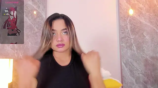 Snapshot of Emma_hunter_ chatting on November 2025 03:40:02 AM Emma hunter online show from November 2025 03:40:02 AM