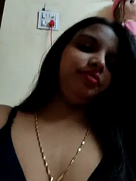 Snapshot of Maahhii_2 chatting on September 2025 03:50:02 PM Maahhii 2 online show from September 2025 03:50:02 PM