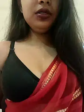 Snapshot of Maahhii_2 chatting on October 2025 05:24:02 PM Maahhii 2 online show from October 2025 05:24:02 PM