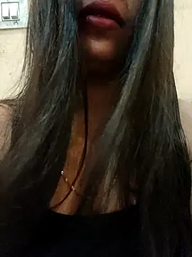 Snapshot of Maahhii_2 chatting on October 2025 05:41:02 PM Maahhii 2 online show from October 2025 05:41:02 PM