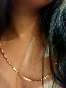 Snapshot of Maahhii_2 chatting on November 2025 06:30:02 PM Maahhii 2 online show from November 2025 06:30:02 PM