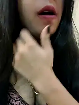 Snapshot of Maahhii_2 chatting on November 2025 05:22:01 PM Maahhii 2 online show from November 2025 05:22:01 PM