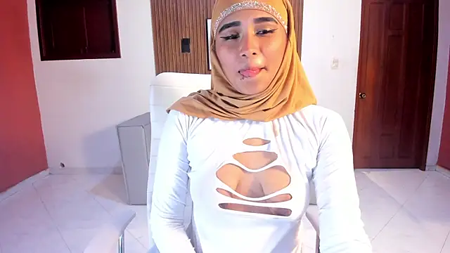 kayla hasab online show from October 2025 02:09:01 AM