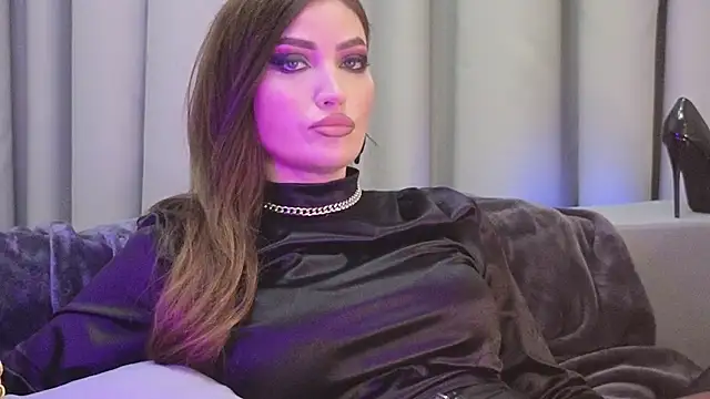 Snapshot of AliceJameson chatting on September 2025 09:20:02 PM AliceJameson online show from September 2025 09:20:02 PM