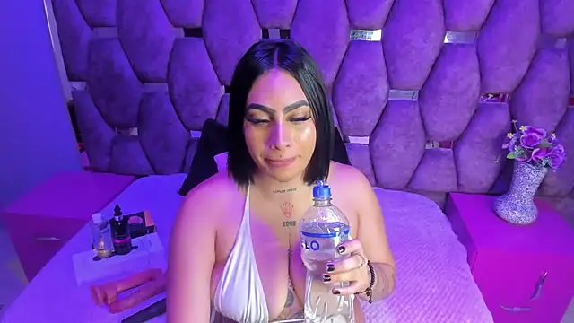 nikky latin online show from September 2025 03:21:02 AM