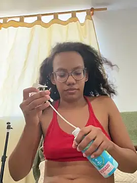 Snapshot of Valen1800 chatting on October 2025 07:56:02 PM Valen1800 online show from October 2025 07:56:02 PM