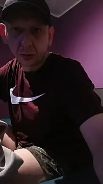 Snapshot of Thoma9034 chatting on November 2025 11:32:01 PM Thoma9034 online show from November 2025 11:32:01 PM