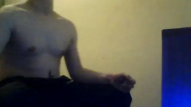 Snapshot of Thoma9034 chatting on December 2025 05:28:02 PM Thoma9034 online show from December 2025 05:28:02 PM