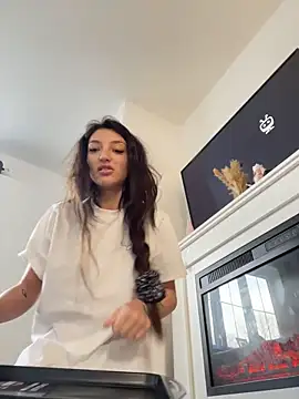 Snapshot of naughtybella05 chatting on November 2025 10:15:02 AM naughtybella05 online show from November 2025 10:15:02 AM