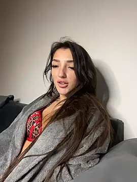 Snapshot of naughtybella05 chatting on December 2025 08:17:01 PM naughtybella05 online show from December 2025 08:17:01 PM