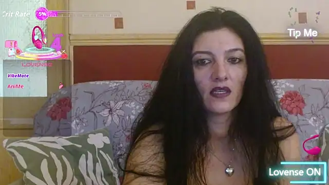 Goldgirl89 online show from September 2025 10:32:02 PM