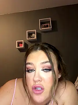 Snapshot of GoddessPrincesss chatting on November 2025 10:10:02 PM GoddessPrincesss online show from November 2025 10:10:02 PM