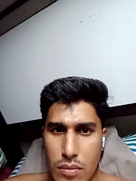 Snapshot of HarryChoudhary21 chatting on October 2025 07:03:02 PM HarryChoudhary21 online show from October 2025 07:03:02 PM