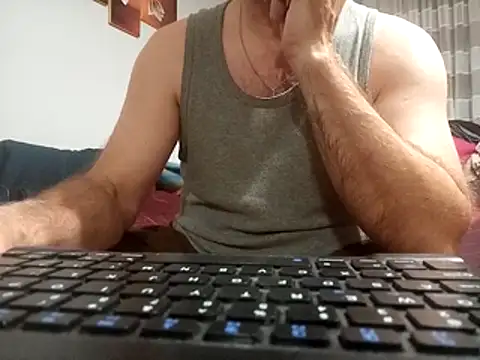 Snapshot of half_age chatting on November 2025 10:59:02 PM half age online show from November 2025 10:59:02 PM