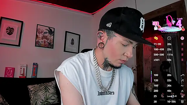 tyler jones  online show from October 2025 03:58:01 AM