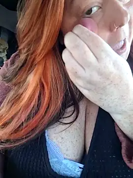 Snapshot of 50-shades-of-JADE chatting on November 2025 01:10:02 PM 50-shades-of-JADE online show from November 2025 01:10:02 PM