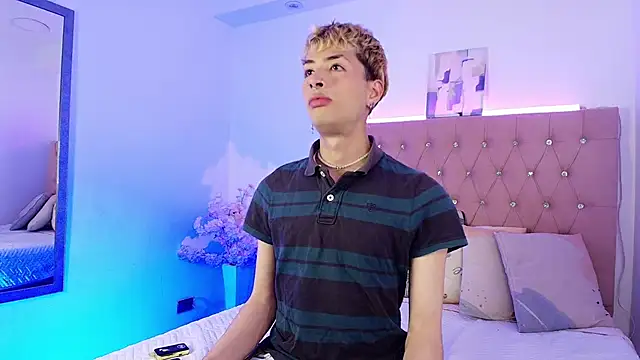 Snapshot of OzorioDany chatting on October 2025 03:47:02 AM OzorioDany online show from October 2025 03:47:02 AM