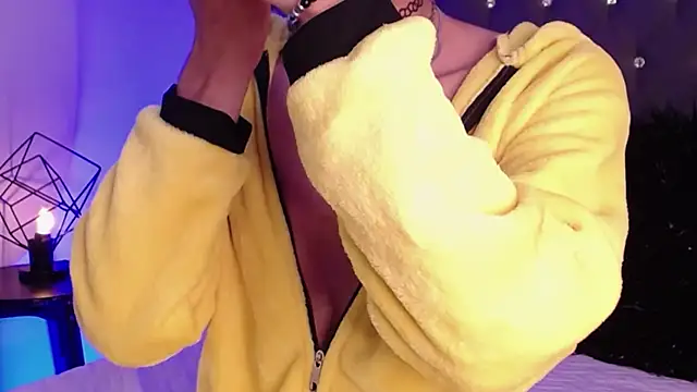 Snapshot of OzorioDany chatting on October 2025 04:00:01 AM OzorioDany online show from October 2025 04:00:01 AM