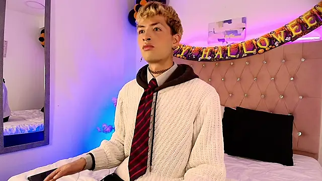 Snapshot of OzorioDany chatting on October 2025 03:50:01 AM OzorioDany online show from October 2025 03:50:01 AM