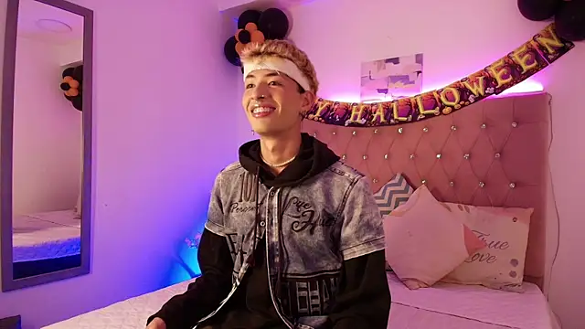 Snapshot of OzorioDany chatting on October 2025 03:39:02 AM OzorioDany online show from October 2025 03:39:02 AM