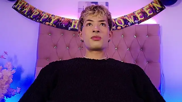 Snapshot of OzorioDany chatting on October 2025 04:26:01 AM OzorioDany online show from October 2025 04:26:01 AM