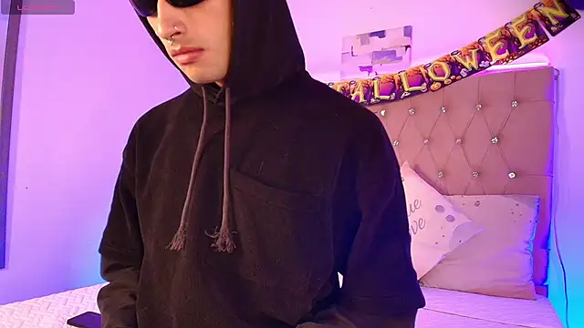 Snapshot of OzorioDany chatting on October 2025 03:29:01 AM OzorioDany online show from October 2025 03:29:01 AM