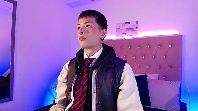 Snapshot of OzorioDany chatting on November 2025 03:40:02 AM OzorioDany online show from November 2025 03:40:02 AM