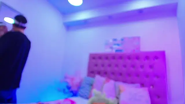 Snapshot of OzorioDany chatting on November 2025 03:29:02 AM OzorioDany online show from November 2025 03:29:02 AM