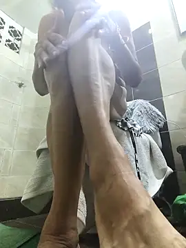 Snapshot of MaryeLunna chatting on October 2025 12:55:01 AM MaryeLunna online show from October 2025 12:55:01 AM