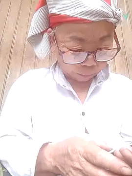 VangLe73 online show from November 2025 07:41:01 AM