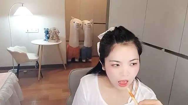 Snapshot of XiaoAnQi chatting on September 2025 12:06:01 PM XiaoAnQi online show from September 2025 12:06:01 PM