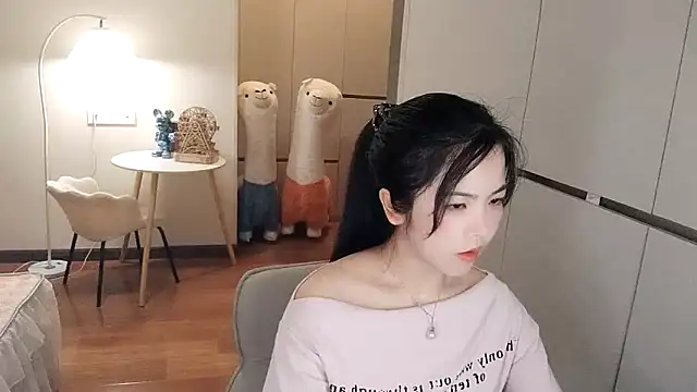 Snapshot of XiaoAnQi chatting on September 2025 12:32:02 PM XiaoAnQi online show from September 2025 12:32:02 PM